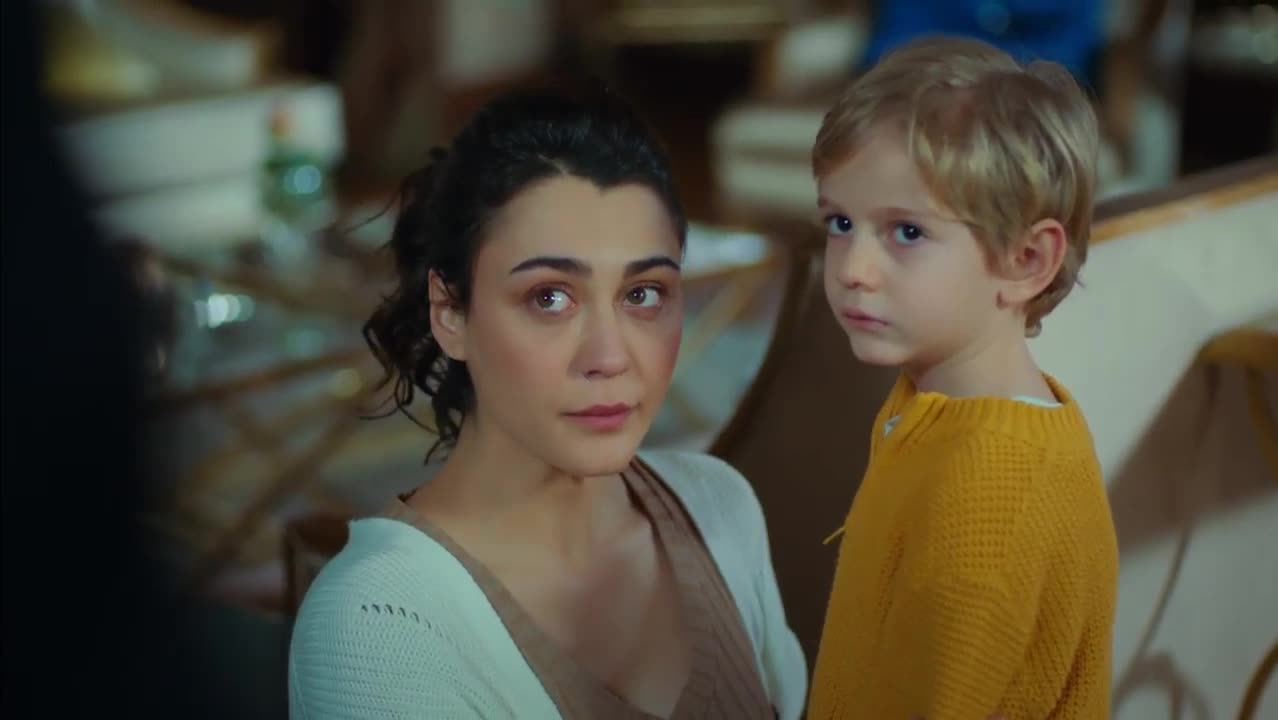 Кадры из сериала Ребенок 16 серия 1 сезон (2019)
