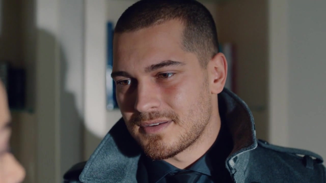 Кадры из сериала Внутри 22 серия 1 сезон (2016)