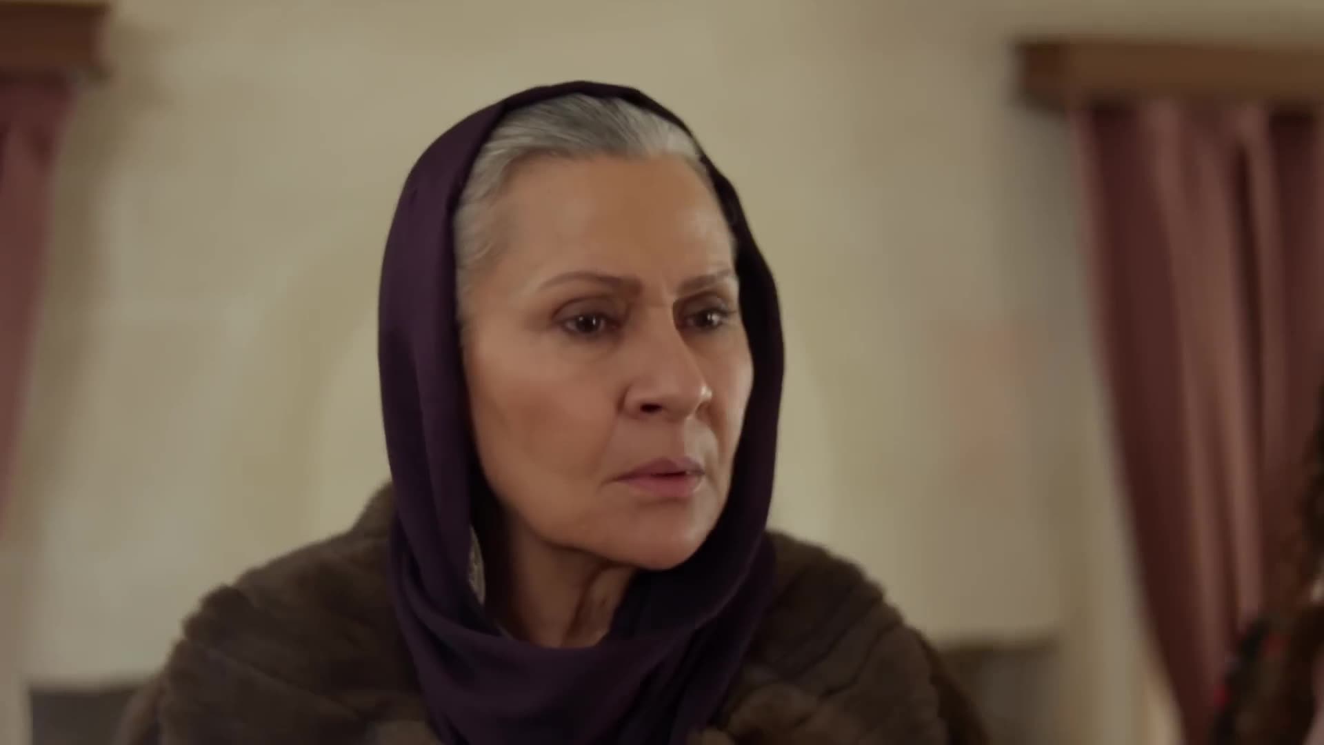 Кадры из сериала Далекий город 9 серия 1 сезон (2024)