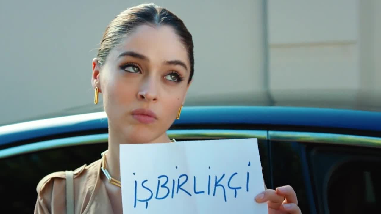 Кадры из сериала Красивее, чем ты (2022)