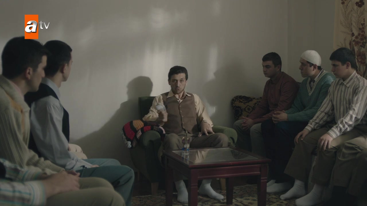 Кадры из сериала Одинокий волк 4 серия 1 сезон (2021)