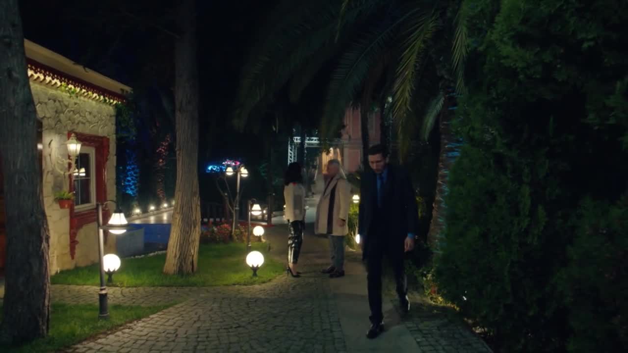 Кадры из сериала Три куруша (2021)