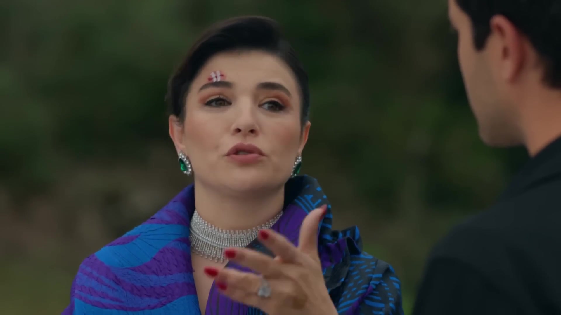 Кадры из сериала Лейла 6 серия 1 сезон (2024)