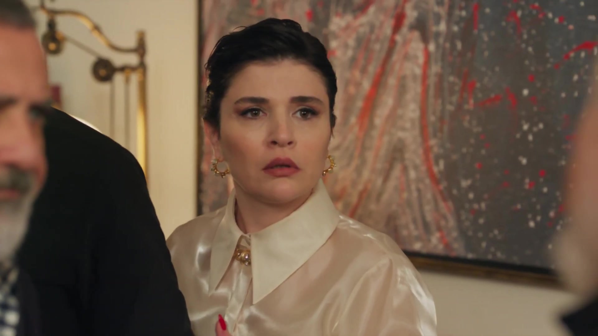 Кадры из сериала Лейла 13 серия 1 сезон (2024)