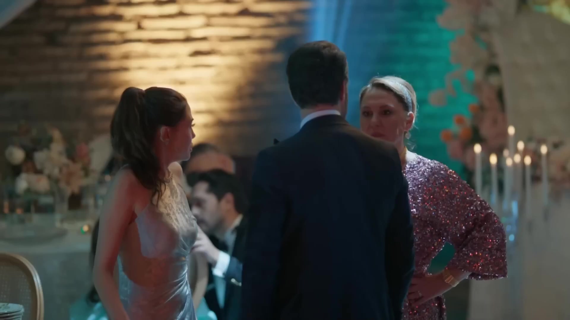 Кадры из сериала Лейла 21 серия 1 сезон (2024)