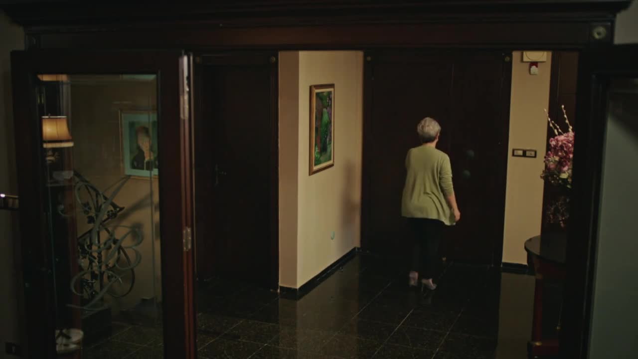 Кадры из сериала Девушка за стеклом 19 серия 3 сезон (2021)